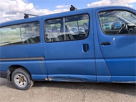 Toyota HiAce 9 of 10