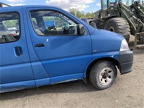 Toyota HiAce 8 of 10