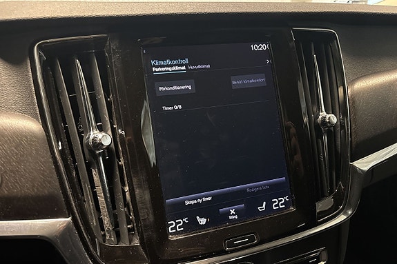 Volvo V90 Cross Country 18 of 24
