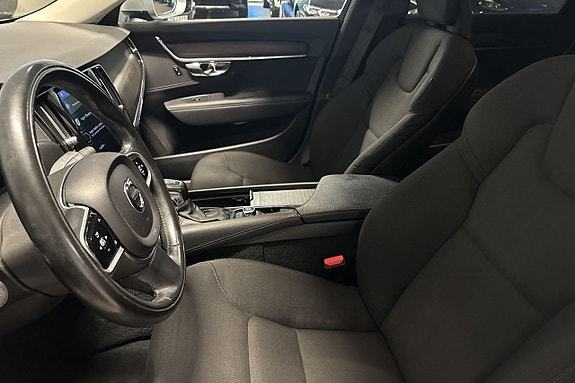 Volvo V90 Cross Country 10 of 24