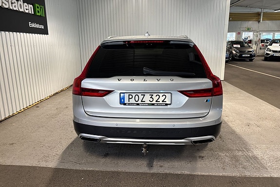Volvo V90 Cross Country 4 of 24