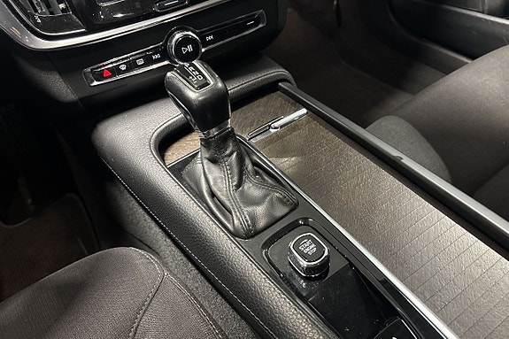 Volvo V90 Cross Country 14 of 24