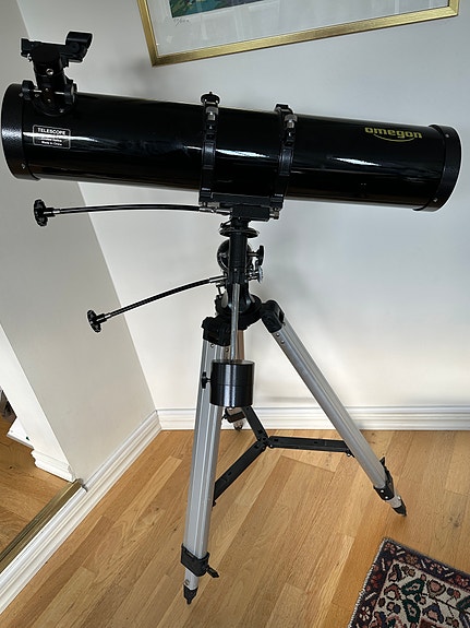 Omegon teleskop 130/920 med stativ