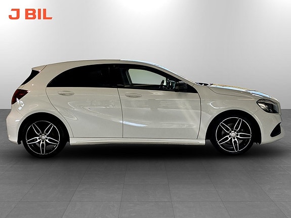 Mercedes-Benz A180 14 of 16