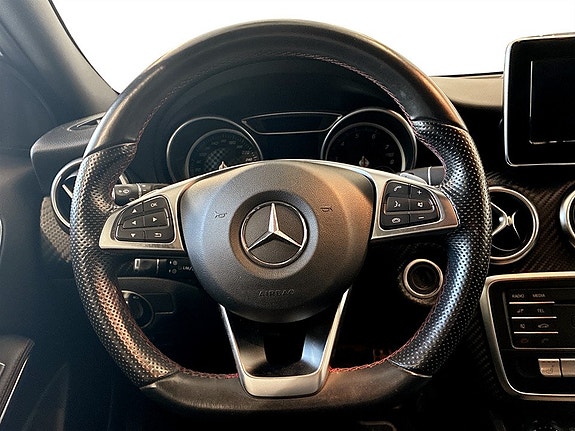 Mercedes-Benz A180 7 of 16