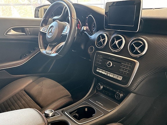 Mercedes-Benz A180 10 of 16