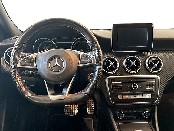 Mercedes-Benz A180 6 of 16