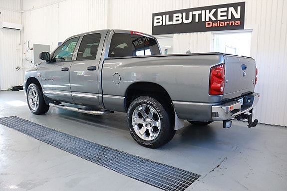 Dodge RAM 1500 3 of 17