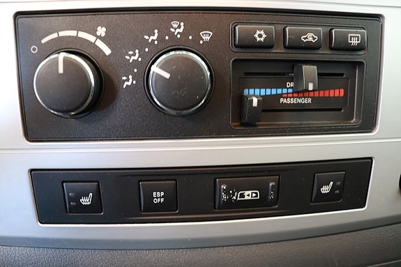Dodge RAM 1500 12 of 17