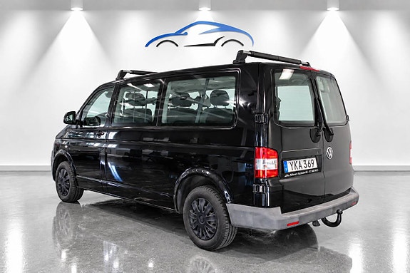 Volkswagen Caravelle 5 of 12