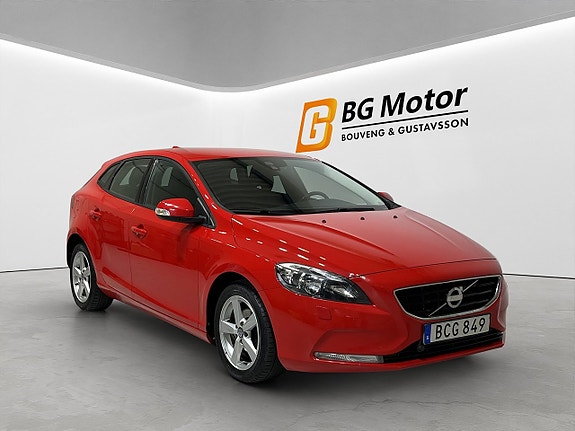 Volvo V40 6 of 17
