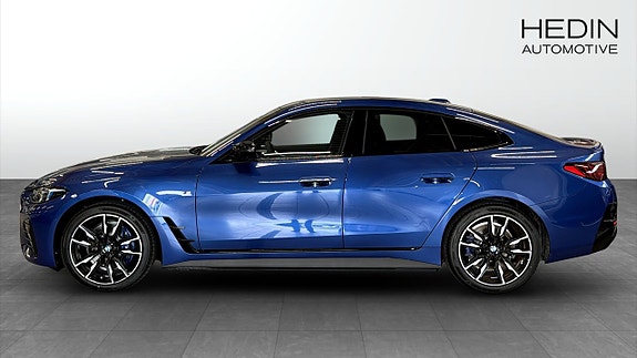 BMW i4 6 of 9