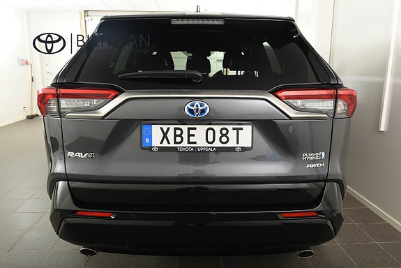 Toyota RAV4 17 of 17