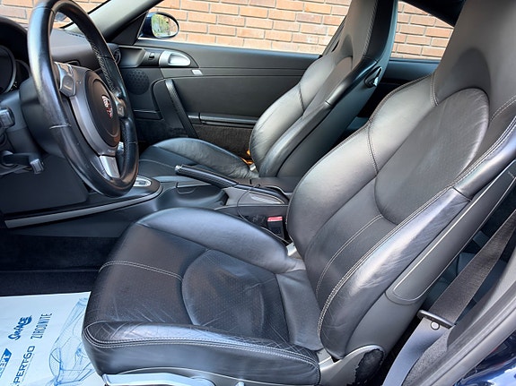 Porsche 911 Carrera 16 of 24