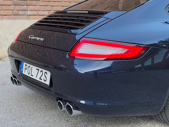 Porsche 911 Carrera 9 of 24