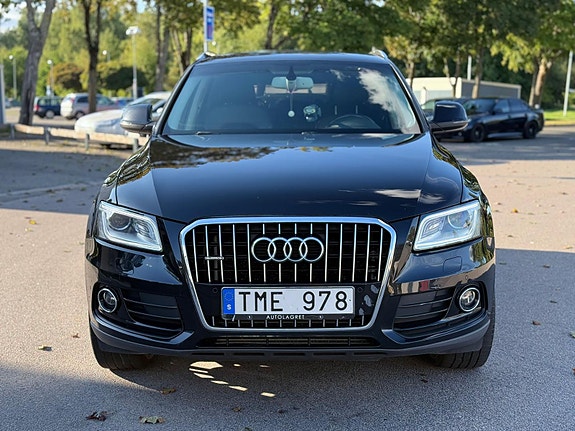 Audi Q5 2 of 11