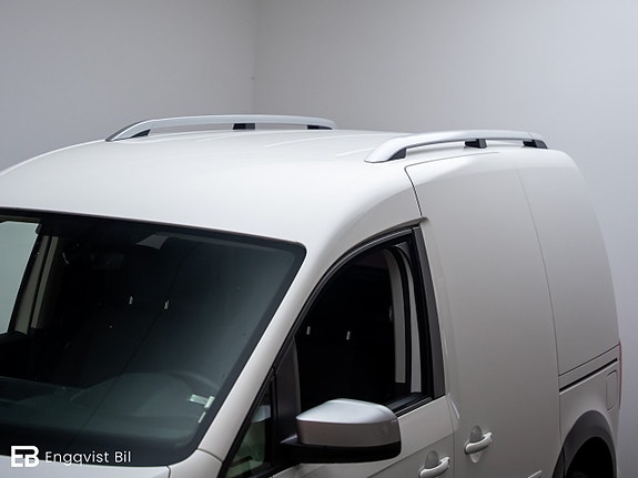 Volkswagen Caddy Alltrack 3 of 30