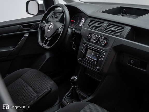 Volkswagen Caddy Alltrack 30 of 30