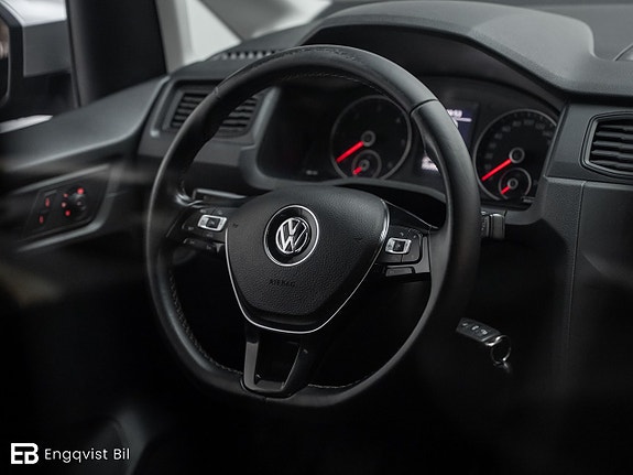Volkswagen Caddy Alltrack 24 of 30