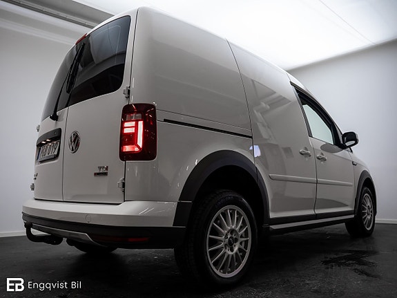 Volkswagen Caddy Alltrack 15 of 30