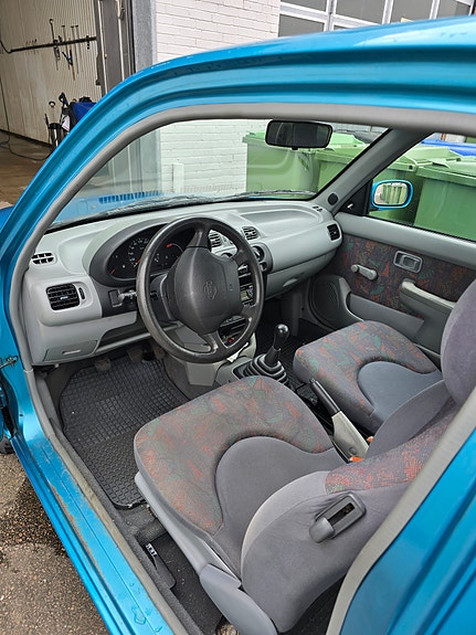 Nissan Micra 8 of 9