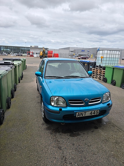 Nissan Micra 3 of 9
