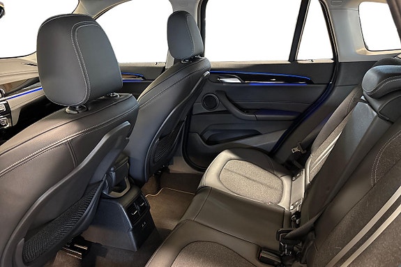 BMW X1 20 of 23