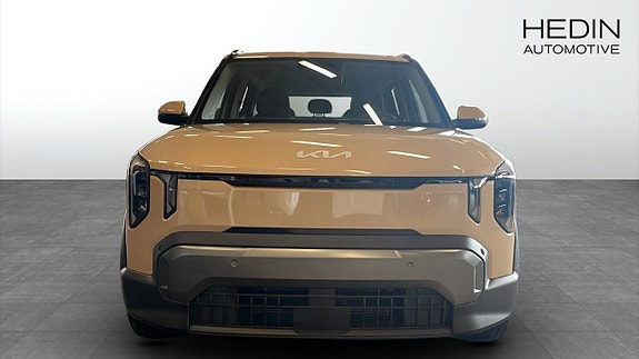 Kia EV2 8 of 12