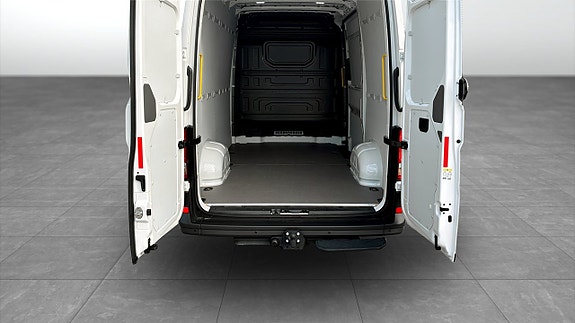 Volkswagen Crafter 12 of 13