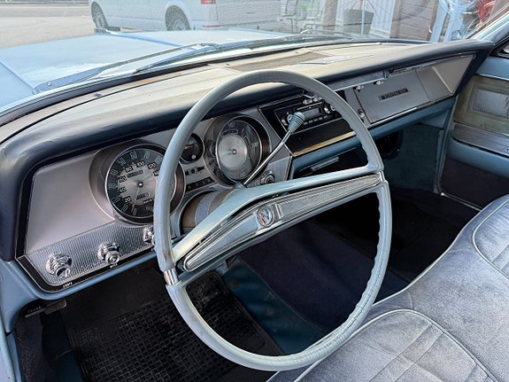 Buick Electra 225 6 of 10