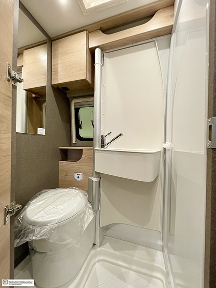 Dethleffs Globetrail 640 ES - Active / Master Class CV 11 of 15