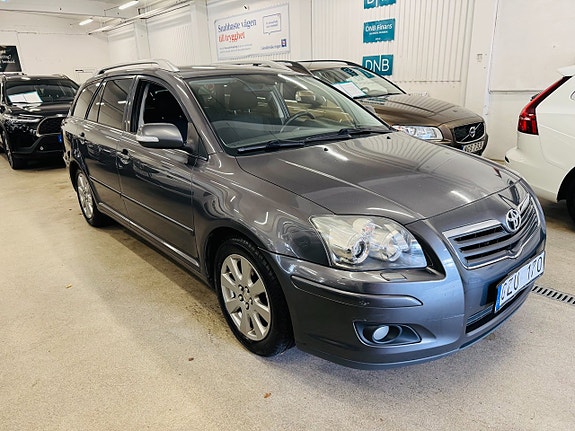 Toyota Avensis 13 of 24