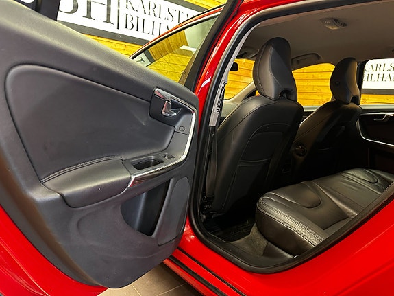 Volvo V60 16 of 24