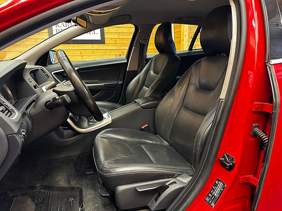 Volvo V60 15 of 24