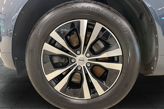 Volvo XC60 8 of 18