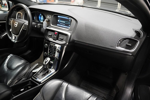 Volvo V40 9 of 21