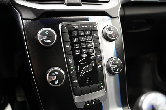 Volvo V40 14 of 21
