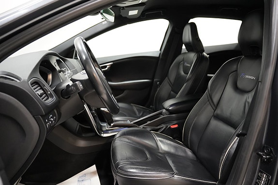 Volvo V40 7 of 21