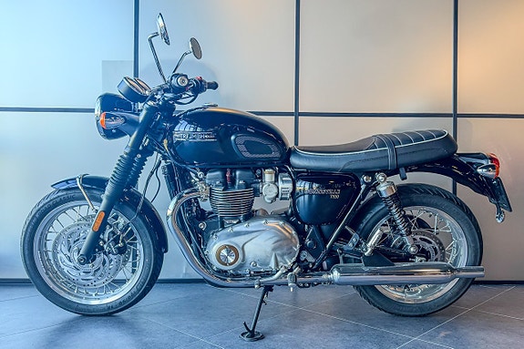 Triumph Bonneville T120 3 of 5