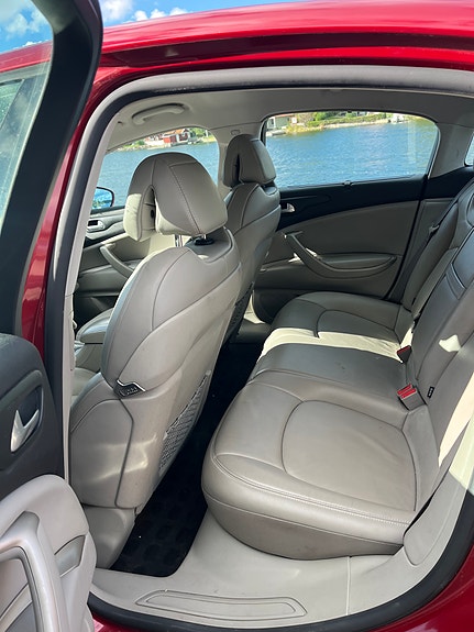 Citroen C5 2 of 4