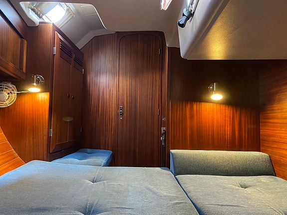 Sweden yachts 390 4 of 16