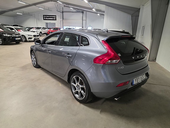 Volvo V40 5 of 11