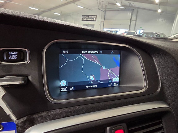 Volvo V40 10 of 11