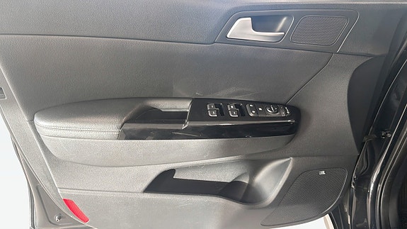 Kia Sportage 11 of 12