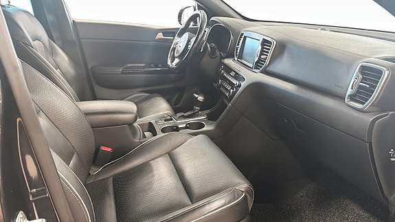 Kia Sportage 3 of 12