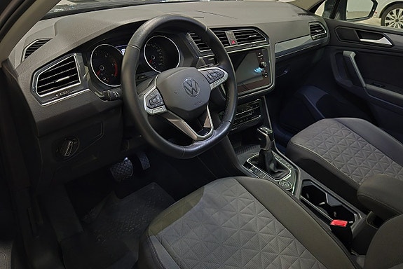 Volkswagen Tiguan 6 of 17
