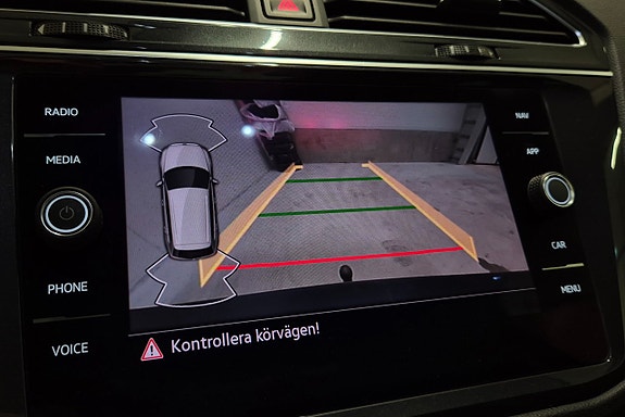 Volkswagen Tiguan 13 of 17