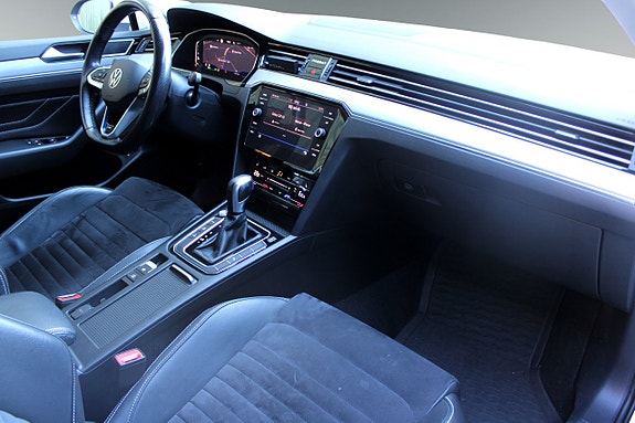 Volkswagen Passat 7 of 13