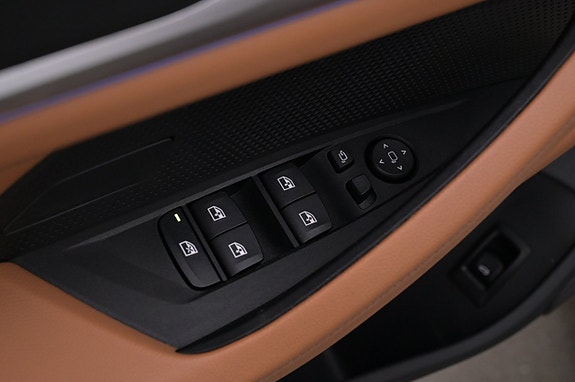 BMW i4 11 of 26