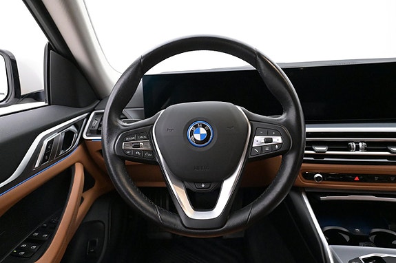 BMW i4 7 of 26